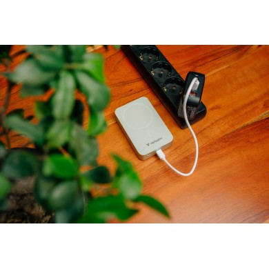 Power Bank Magnetic Wireless Verbatim Charge'n'Go Essentials / 20000 mAh / Green